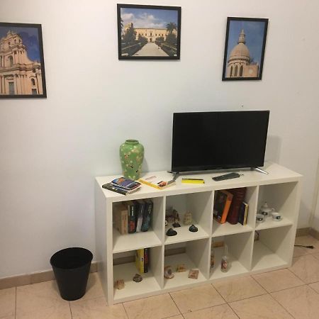 Vegapartment Aeroporto di Catania Fontana Rossa Esterno foto